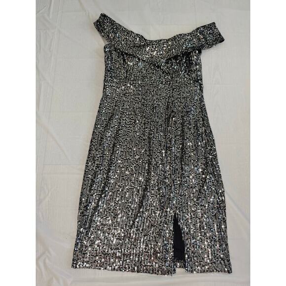 Lulus Once A Lifetime Silver Sequin Off The Shoulder Dress Size XS - Picture 4 of 6